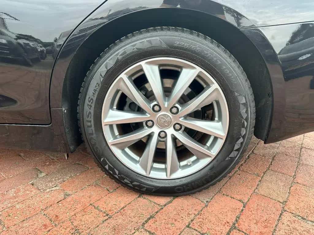 Infiniti Q50 Premium Automatik BiXen LEDER SZH TMP CAM 07/2015-photo-9