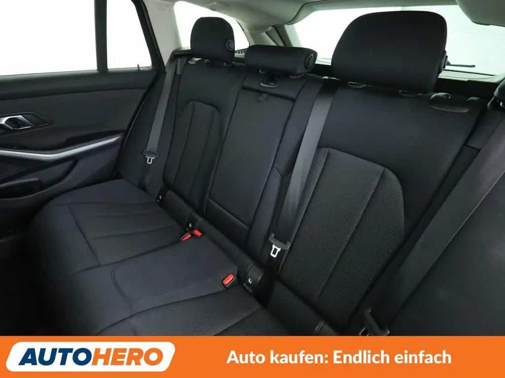 BMW 318 3er 318d Aut.*NAVI*HEAD-UP*LED*TEMPO*PDC* 09/2022-photo-13