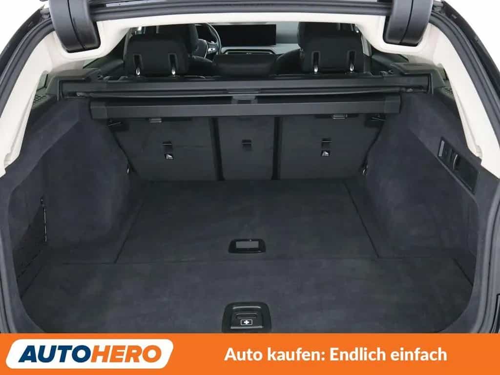 BMW 318 3er 318d Aut.*NAVI*HEAD-UP*LED*TEMPO*PDC* 09/2022-photo-17