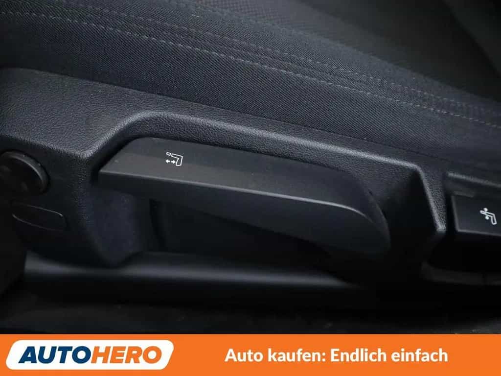 BMW 318 3er 318d Aut.*NAVI*HEAD-UP*LED*TEMPO*PDC* 09/2022-photo-31