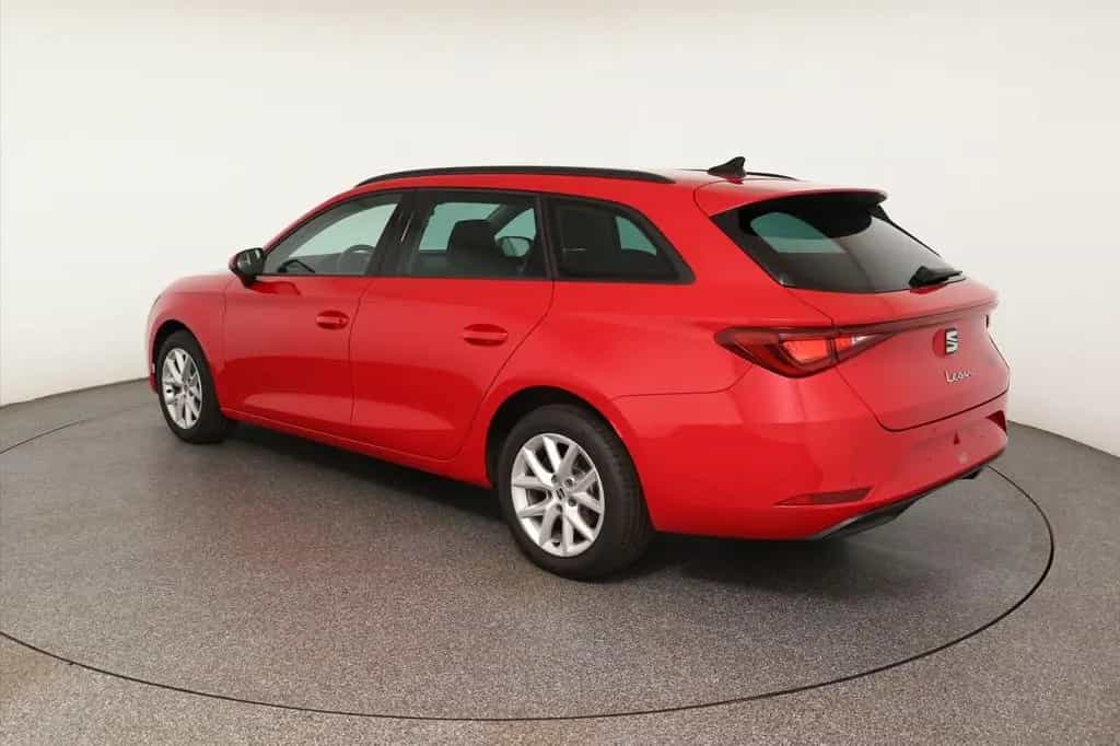 Seat Leon Sportstourer 1.5 eTSI Style OPF AHK+LED+NAV 09/2020-photo-4