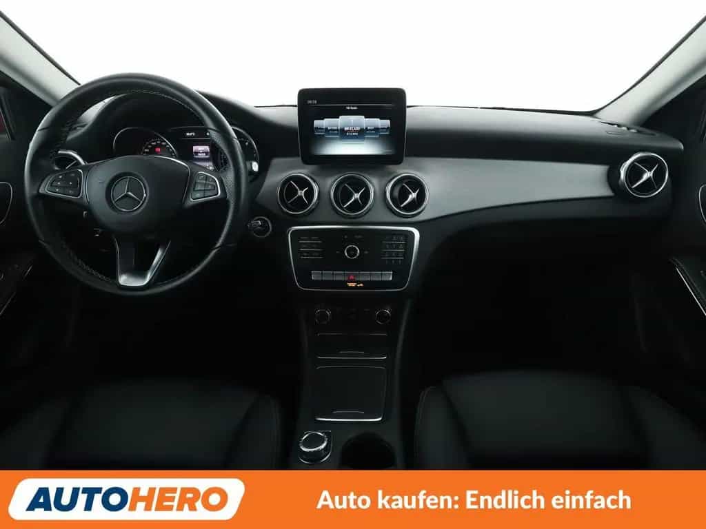 Mercedes-Benz GLA 200 GLA-Klasse GLA 200 Urban Aut.*NAV*LED*TEMPO*CAM* 03/2017-photo-11