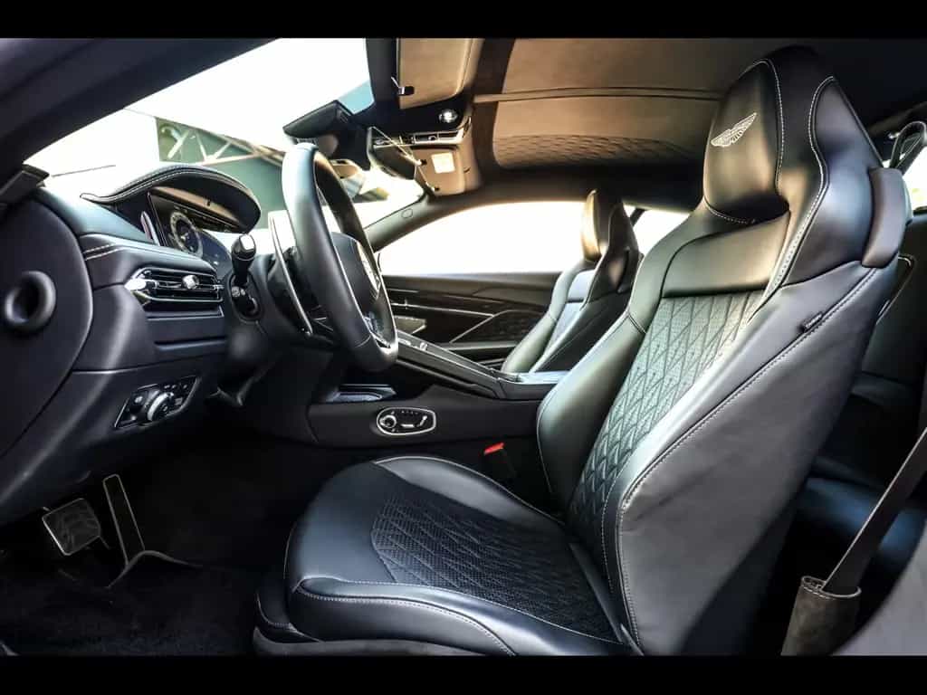 Aston Martin DB12 COUPE 4.0 V8°ALUMINITE SILVER°21'' 06/2024-photo-10