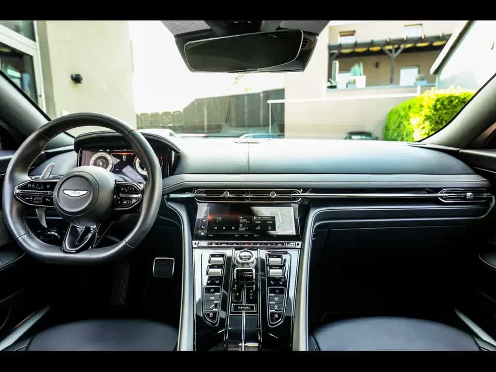 Aston Martin DB12 COUPE 4.0 V8°ALUMINITE SILVER°21'' 06/2024-photo-12