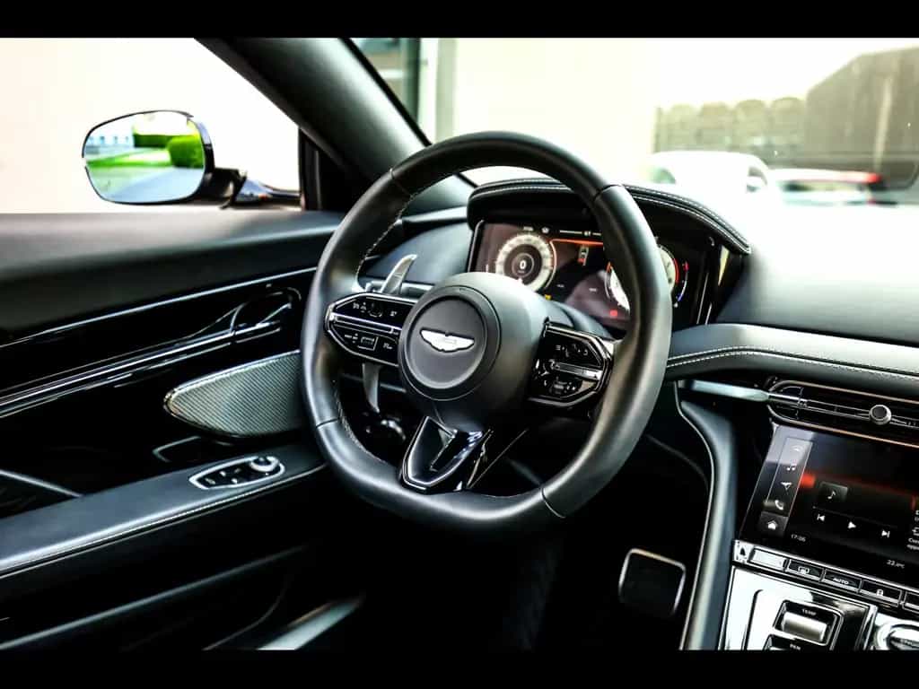 Aston Martin DB12 COUPE 4.0 V8°ALUMINITE SILVER°21'' 06/2024-photo-14