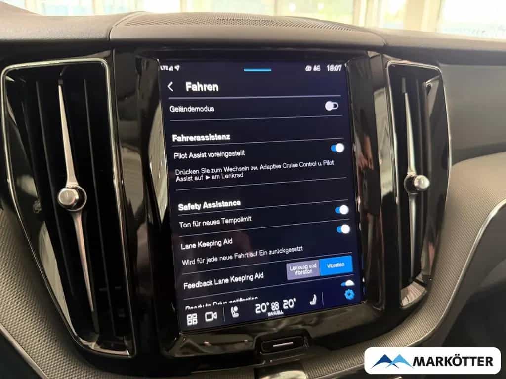 Volvo XC60 B5 AWD Plus Dark ACC/BLIS/FOUR-C/360°/H&K 05/2025-photo-15