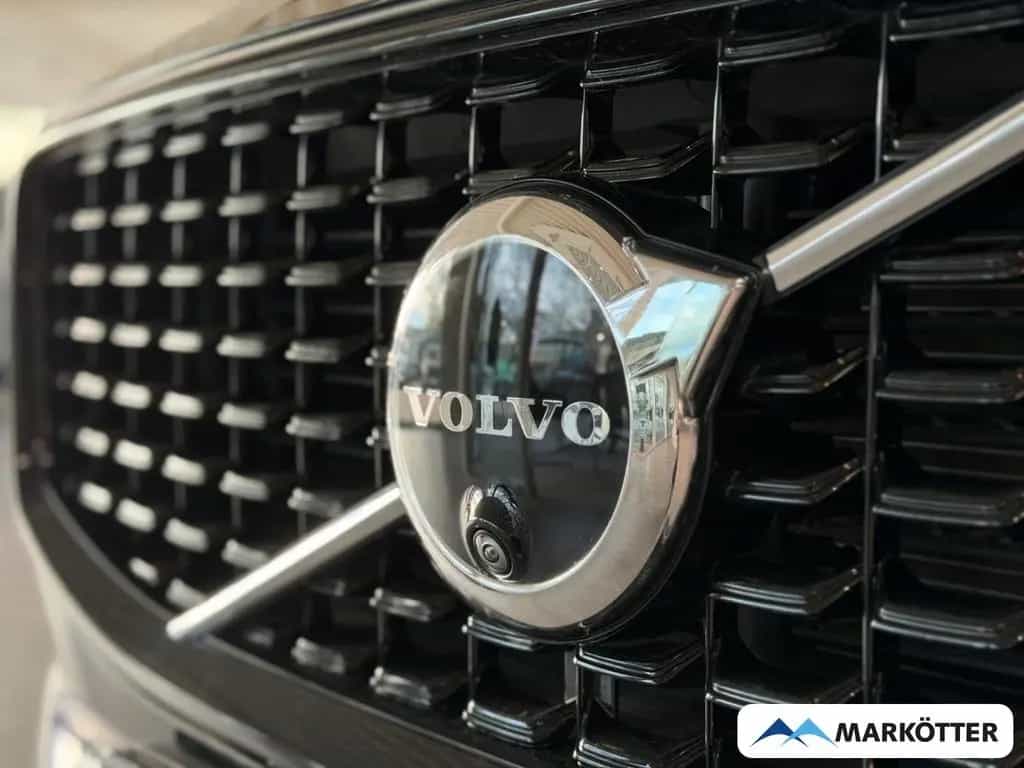 Volvo XC60 B5 AWD Plus Dark ACC/BLIS/FOUR-C/360°/H&K 05/2025-photo-33