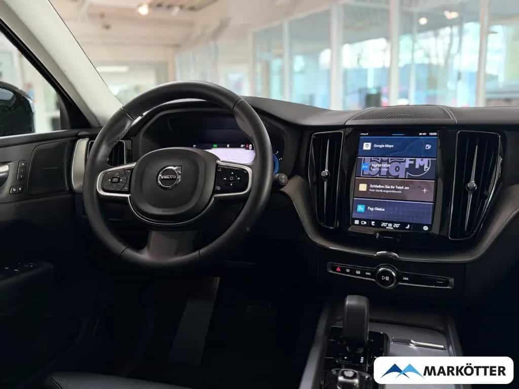 Volvo XC60 B5 AWD Plus Dark ACC/BLIS/FOUR-C/360°/H&K 05/2025-photo-38