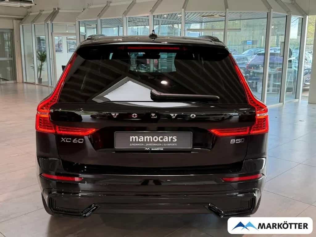 Volvo XC60 B5 AWD Plus Dark ACC/BLIS/FOUR-C/360°/H&K 05/2025-photo-4