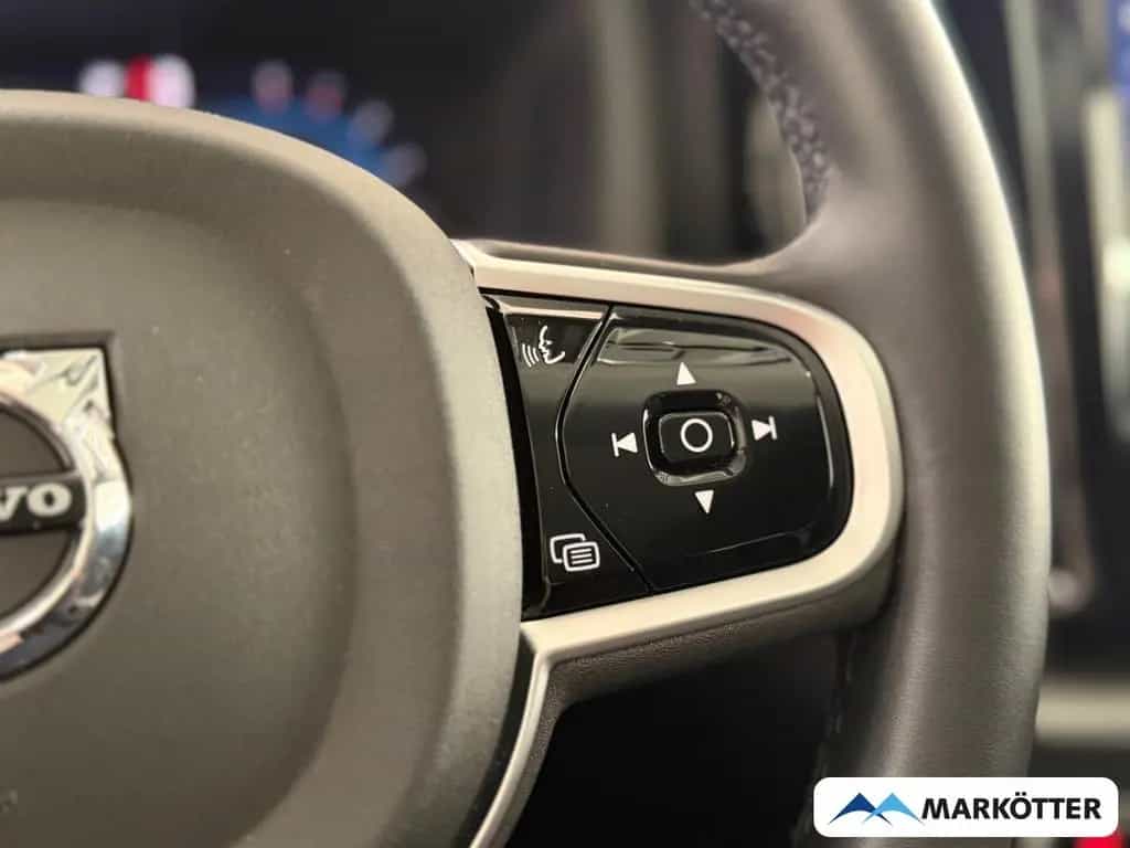Volvo XC60 B5 AWD Plus Dark ACC/BLIS/FOUR-C/360°/H&K 05/2025-photo-45