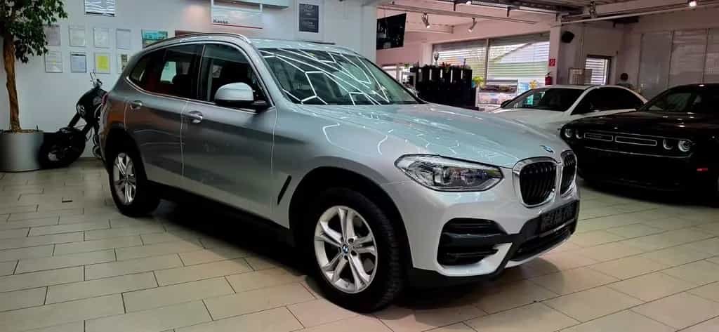 BMW X3 xDrive 20 d Advantage 03/2020-photo-0