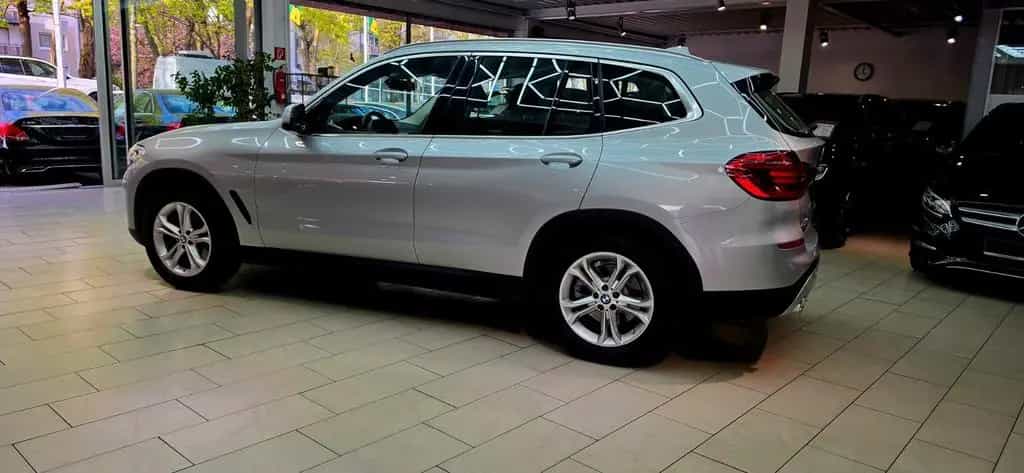 BMW X3 xDrive 20 d Advantage 03/2020-photo-5