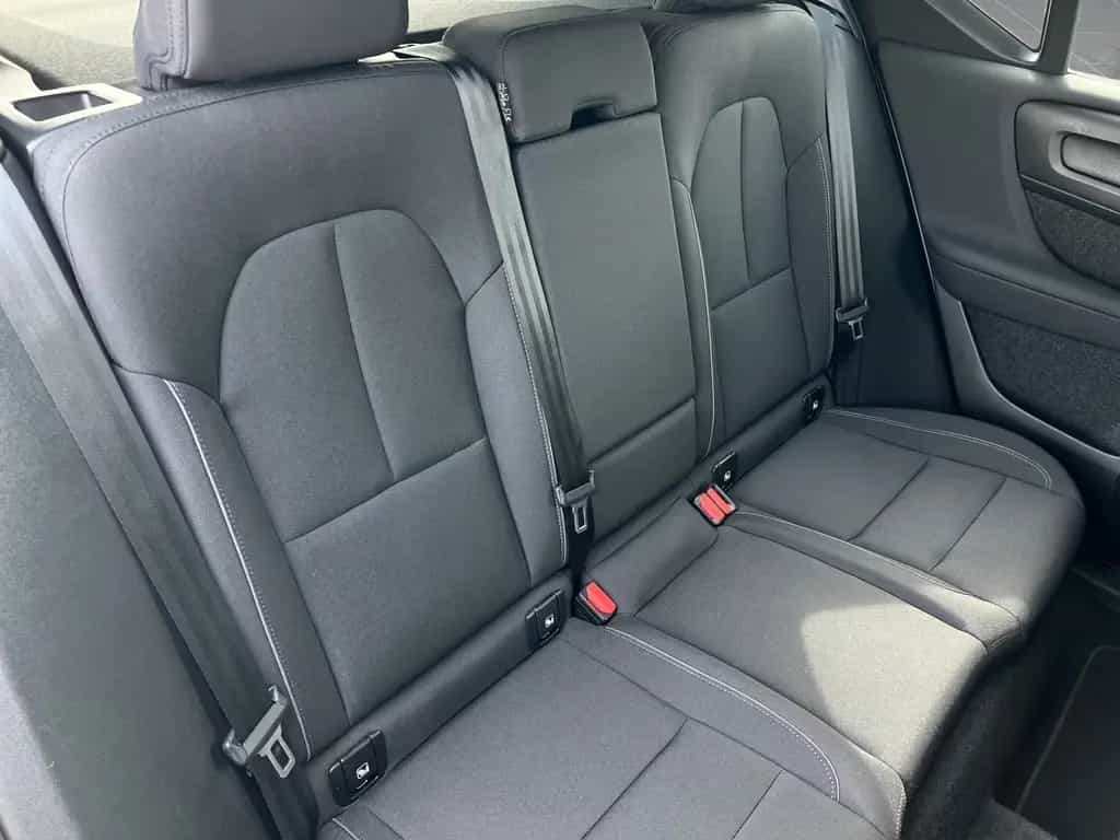 Volvo XC40 T2 Momentum Pro 2WD/Keyless/ Klima/SitzHZ 04/2022-photo-11