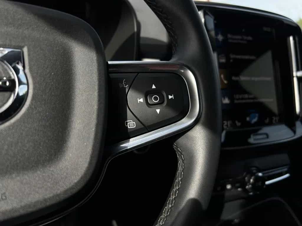 Volvo XC40 T2 Momentum Pro 2WD/Keyless/ Klima/SitzHZ 04/2022-photo-15