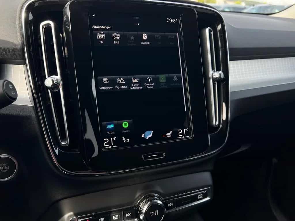 Volvo XC40 T2 Momentum Pro 2WD/Keyless/ Klima/SitzHZ 04/2022-photo-21
