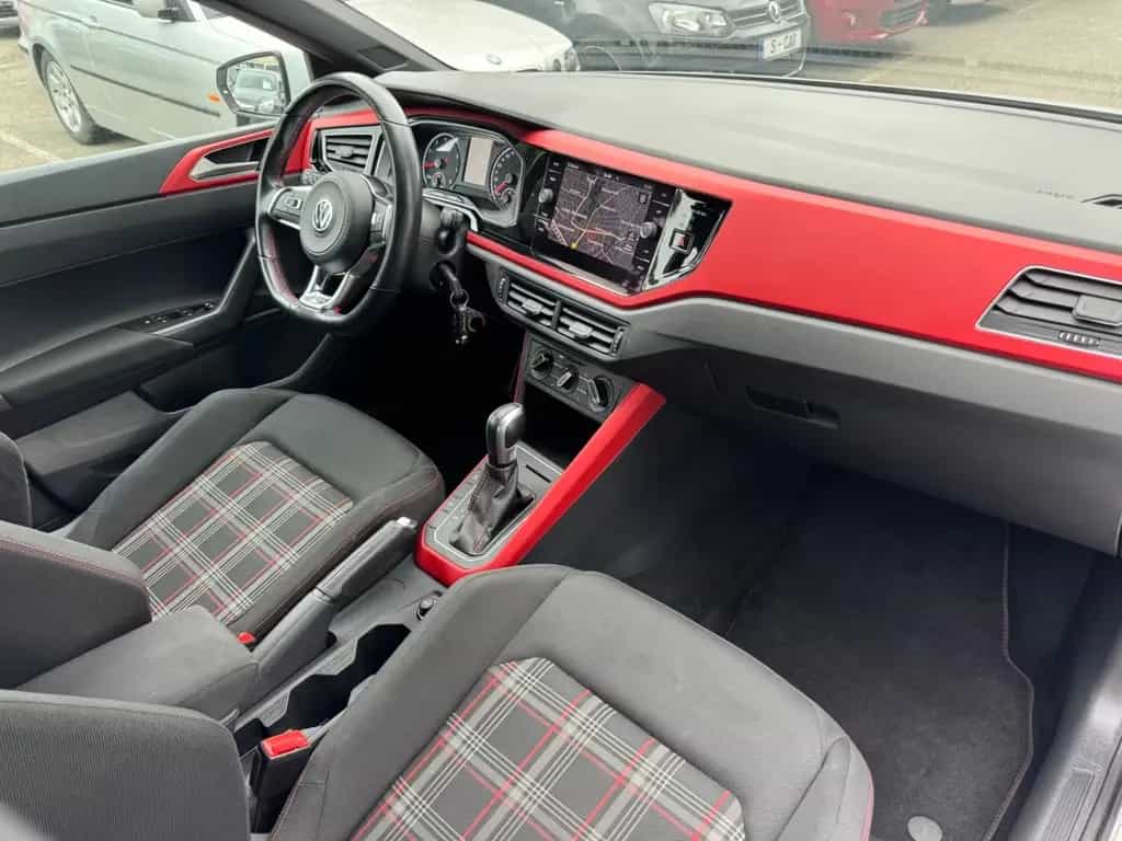 Volkswagen Polo VI GTI Motor 2,0 Ltr. 147 Kw Aut Navi PDC 03/2020-photo-14