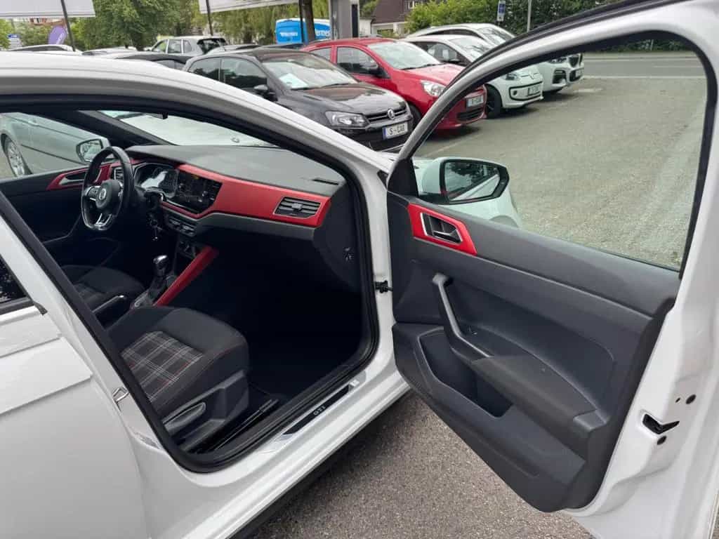 Volkswagen Polo VI GTI Motor 2,0 Ltr. 147 Kw Aut Navi PDC 03/2020-photo-18