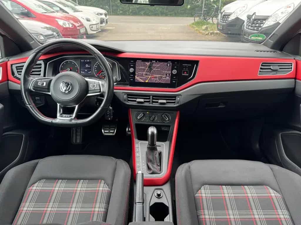 Volkswagen Polo VI GTI Motor 2,0 Ltr. 147 Kw Aut Navi PDC 03/2020-photo-19