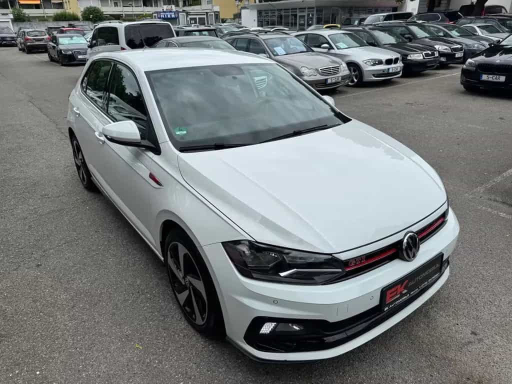Volkswagen Polo VI GTI Motor 2,0 Ltr. 147 Kw Aut Navi PDC 03/2020-photo-4