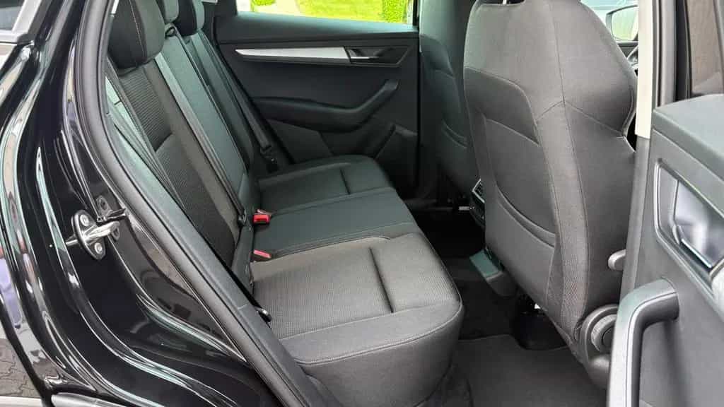 Skoda Karoq Tour 1.5 TSI MATRIX,AHK,NAVI,WINTERPLUS 05/2022-photo-11