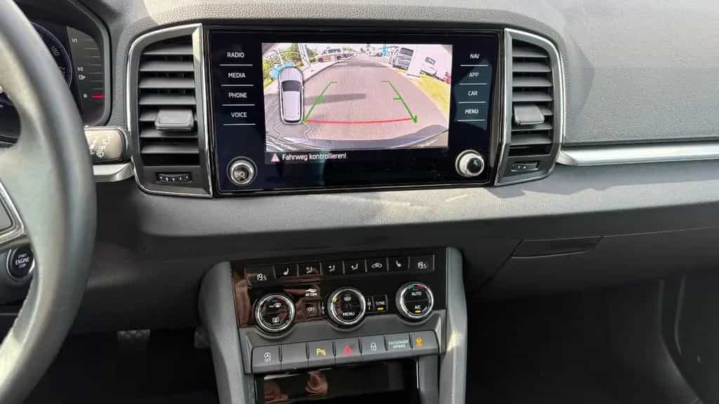 Skoda Karoq Tour 1.5 TSI MATRIX,AHK,NAVI,WINTERPLUS 05/2022-photo-16