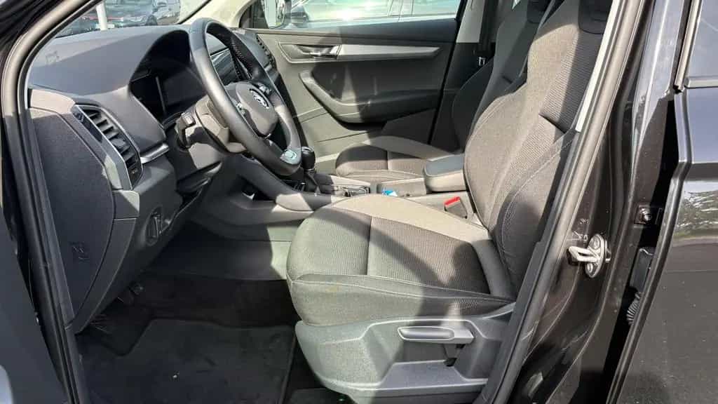 Skoda Karoq Tour 1.5 TSI MATRIX,AHK,NAVI,WINTERPLUS 05/2022-photo-9