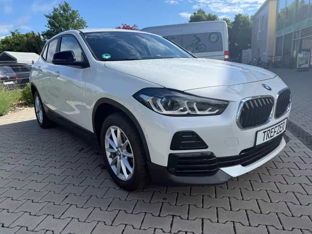 BMW X2 sDrive 18 d Edition Gold Play 03/2023-photo-0