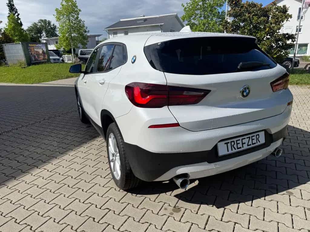 BMW X2 sDrive 18 d Edition Gold Play 03/2023-photo-14