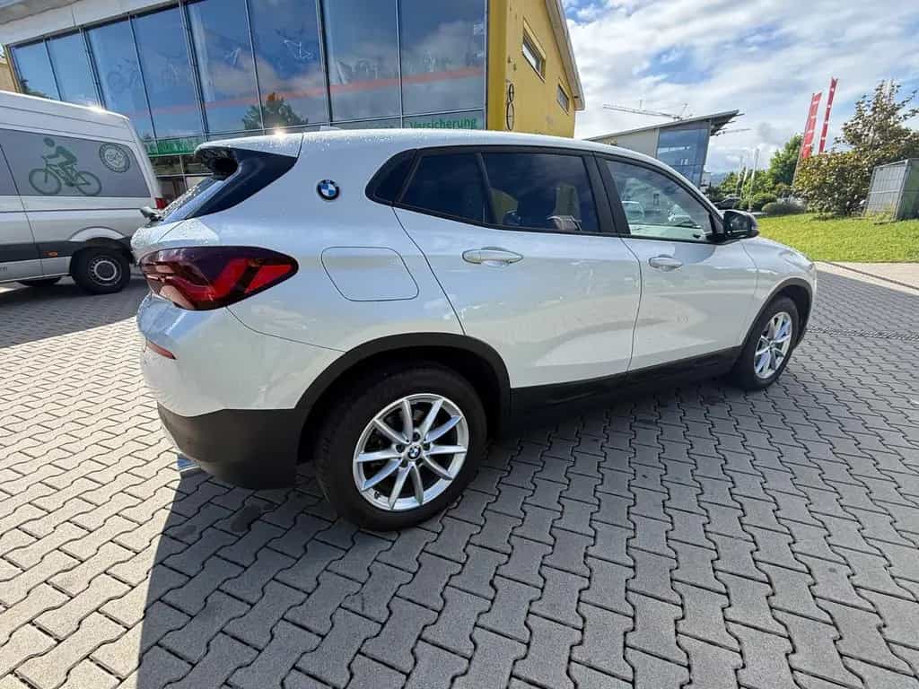 BMW X2 sDrive 18 d Edition Gold Play 03/2023-photo-17