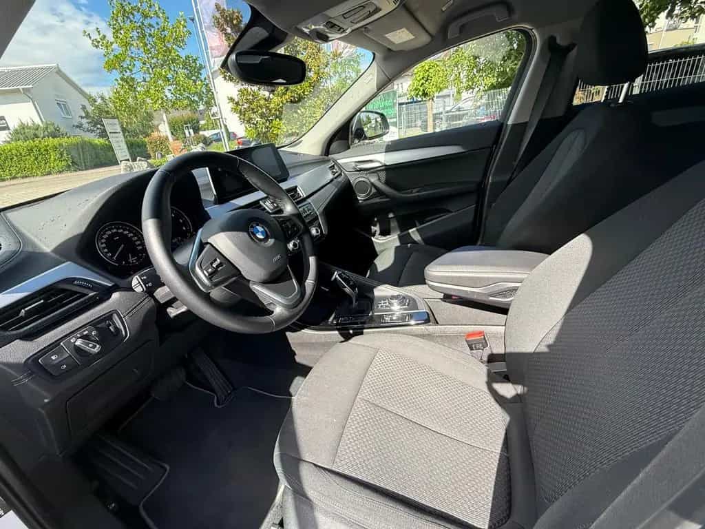 BMW X2 sDrive 18 d Edition Gold Play 03/2023-photo-20