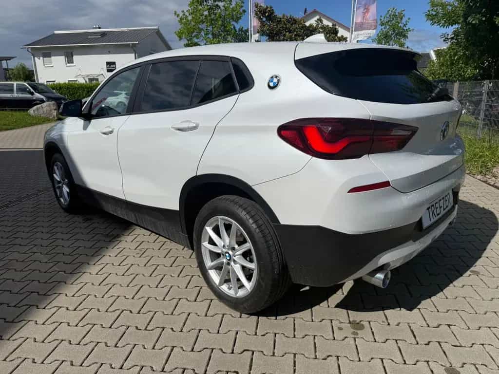 BMW X2 sDrive 18 d Edition Gold Play 03/2023-photo-8