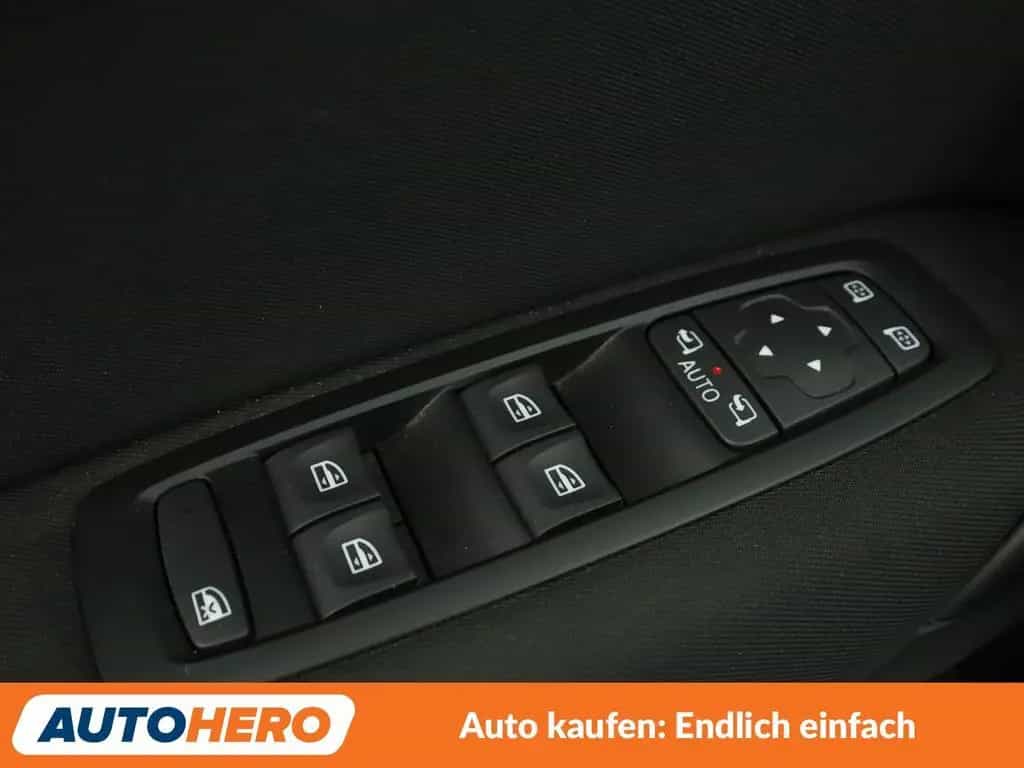 Renault Megane 1.2 TCe Energy Business Edition Aut.*NAVI 12/2017-photo-27
