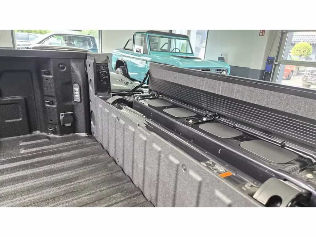 GMC Sierra DENALI 4X4 6.2 V8 Titanium Vollausstattun null-photo-17