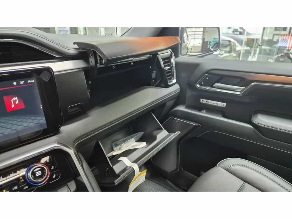 GMC Sierra DENALI 4X4 6.2 V8 Titanium Vollausstattun null-photo-37