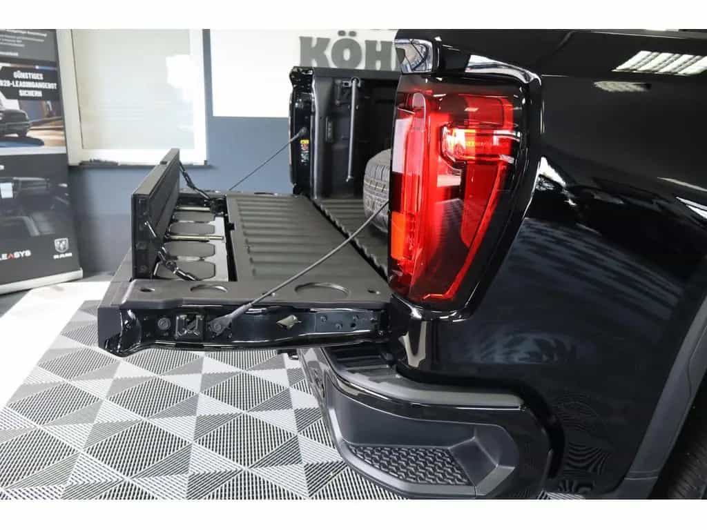 GMC Sierra DENALI 4X4 6.2 V8 2025 null-photo-10