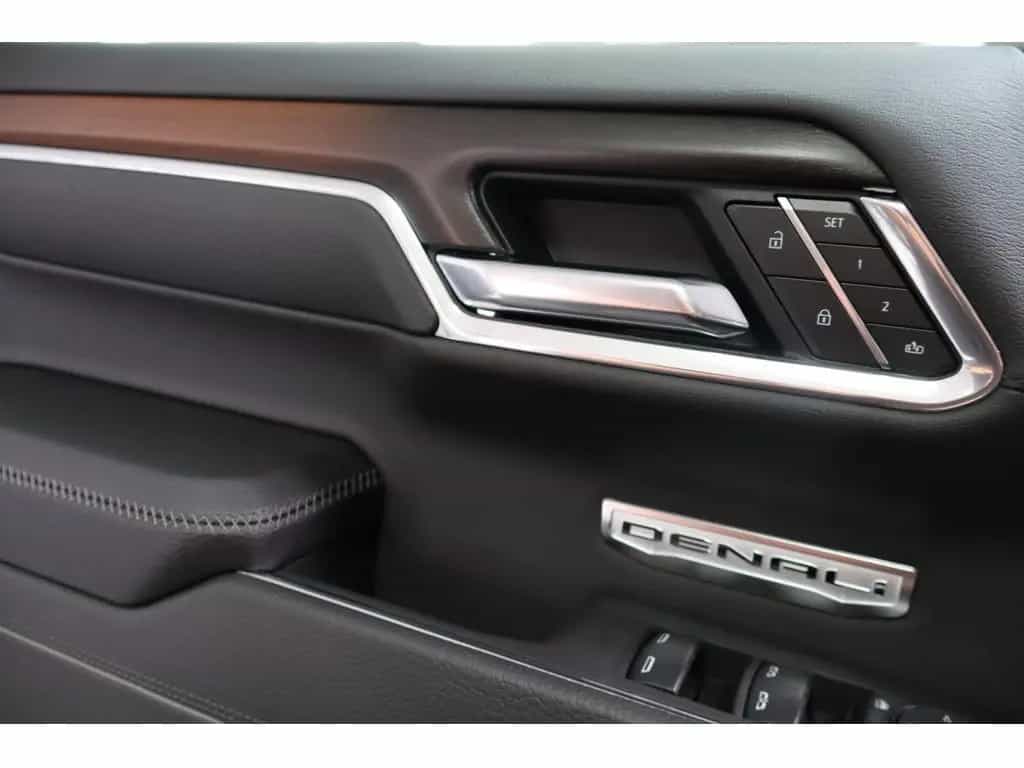 GMC Sierra DENALI 4X4 6.2 V8 2025 null-photo-45