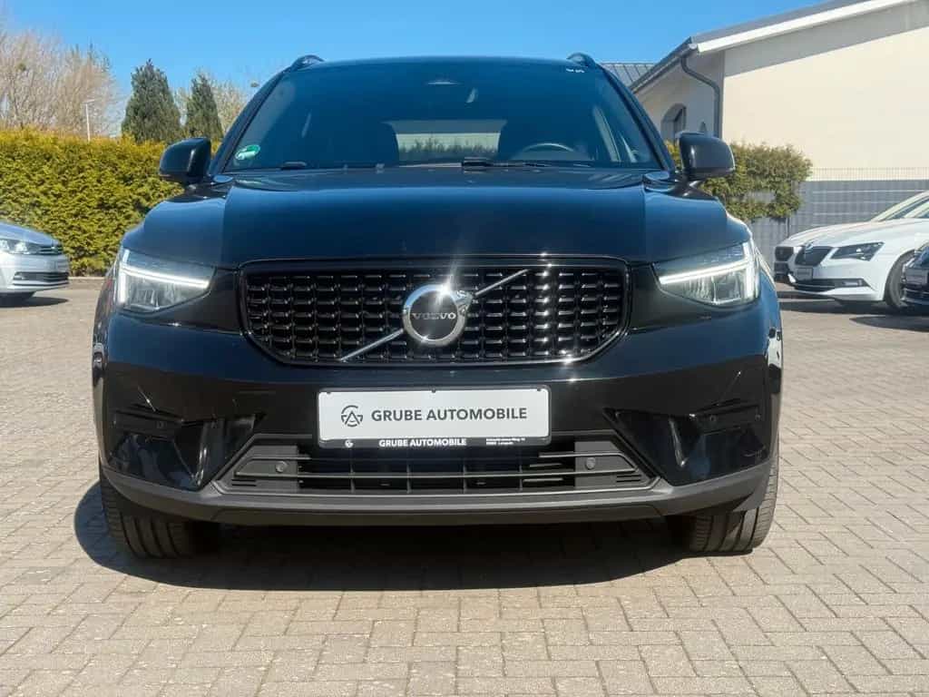 Volvo XC40 B4 Plus Dark AUTOMATIK*LEDER* 12/2022-photo-1