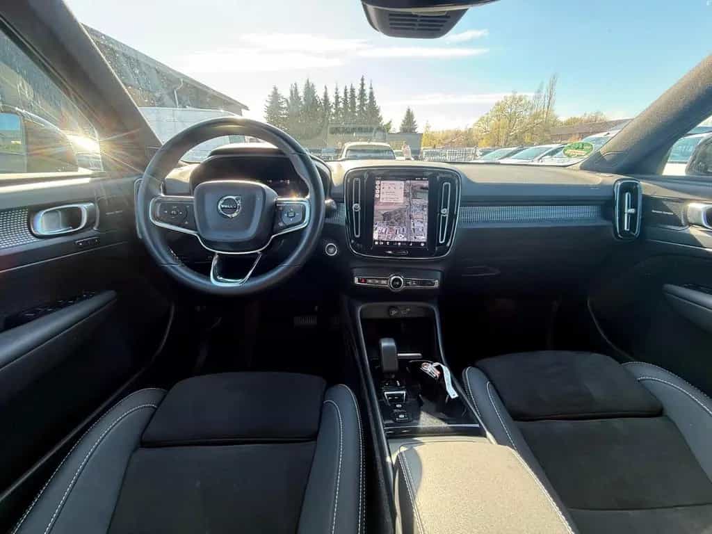 Volvo XC40 B4 Plus Dark AUTOMATIK*LEDER* 12/2022-photo-14