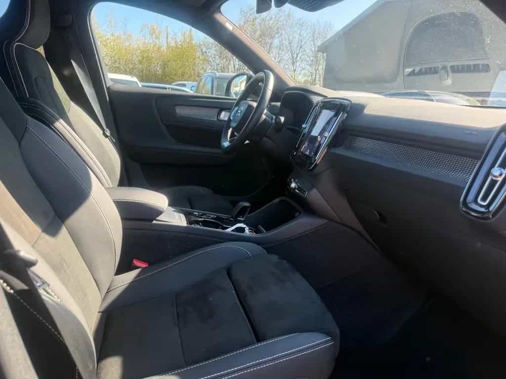 Volvo XC40 B4 Plus Dark AUTOMATIK*LEDER* 12/2022-photo-22