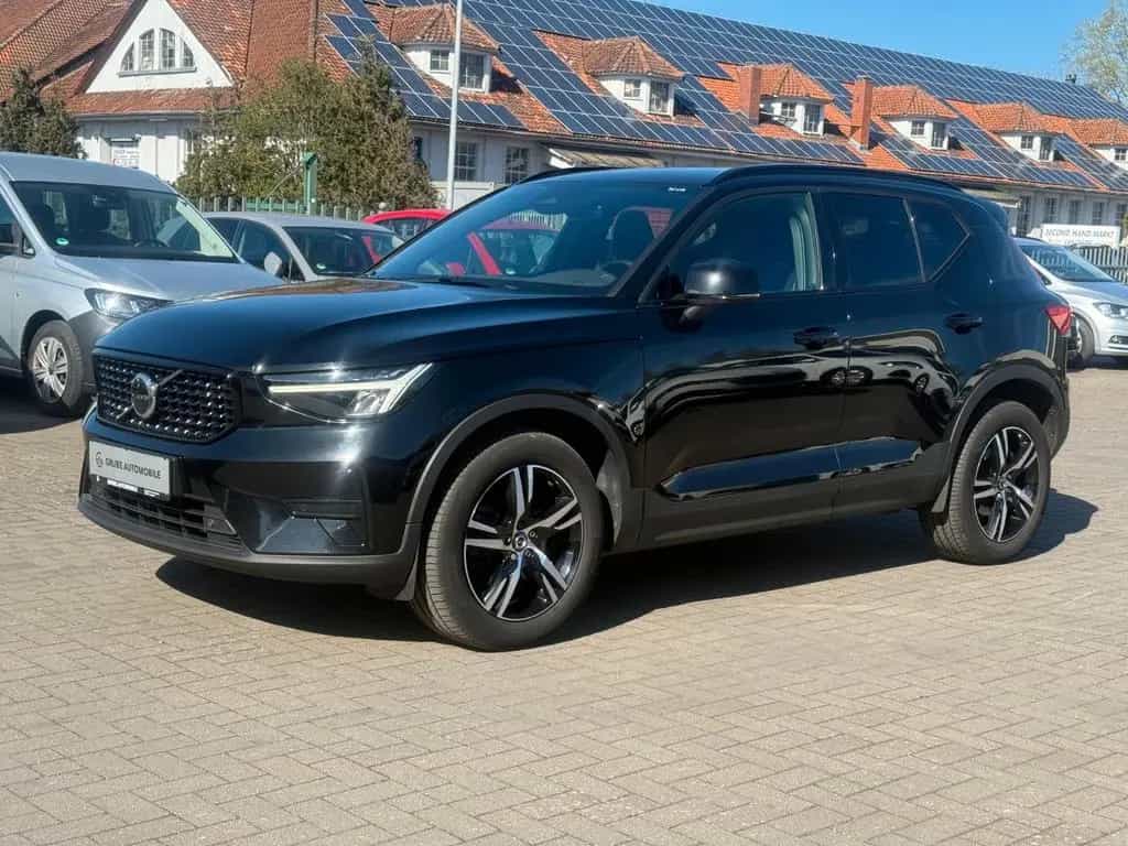 Volvo XC40 B4 Plus Dark AUTOMATIK*LEDER* 12/2022-photo-3