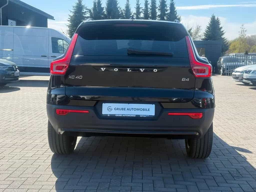 Volvo XC40 B4 Plus Dark AUTOMATIK*LEDER* 12/2022-photo-5