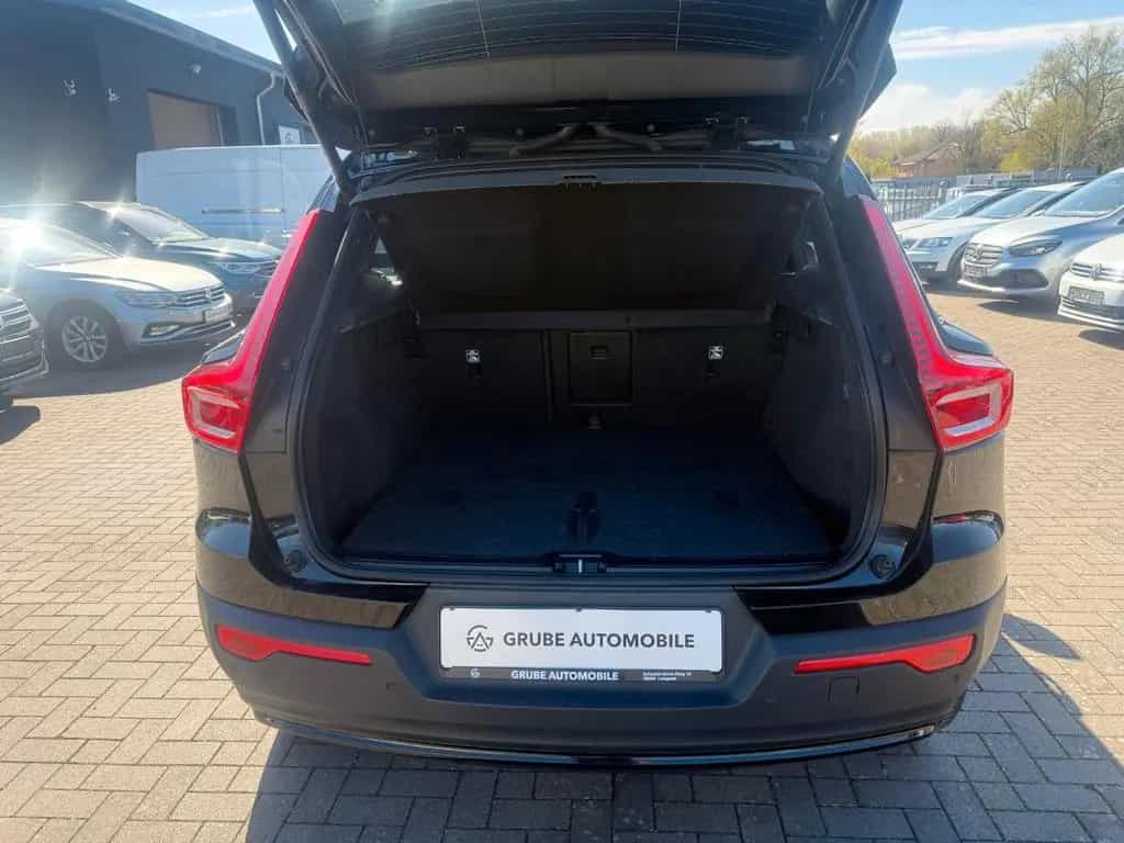 Volvo XC40 B4 Plus Dark AUTOMATIK*LEDER* 12/2022-photo-7
