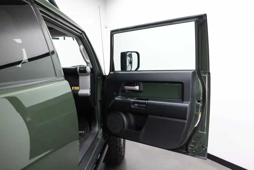 Toyota FJ Cruiser VVT-i V6 Btw auto, Fiscale waarde € 8 02/2012-photo-38