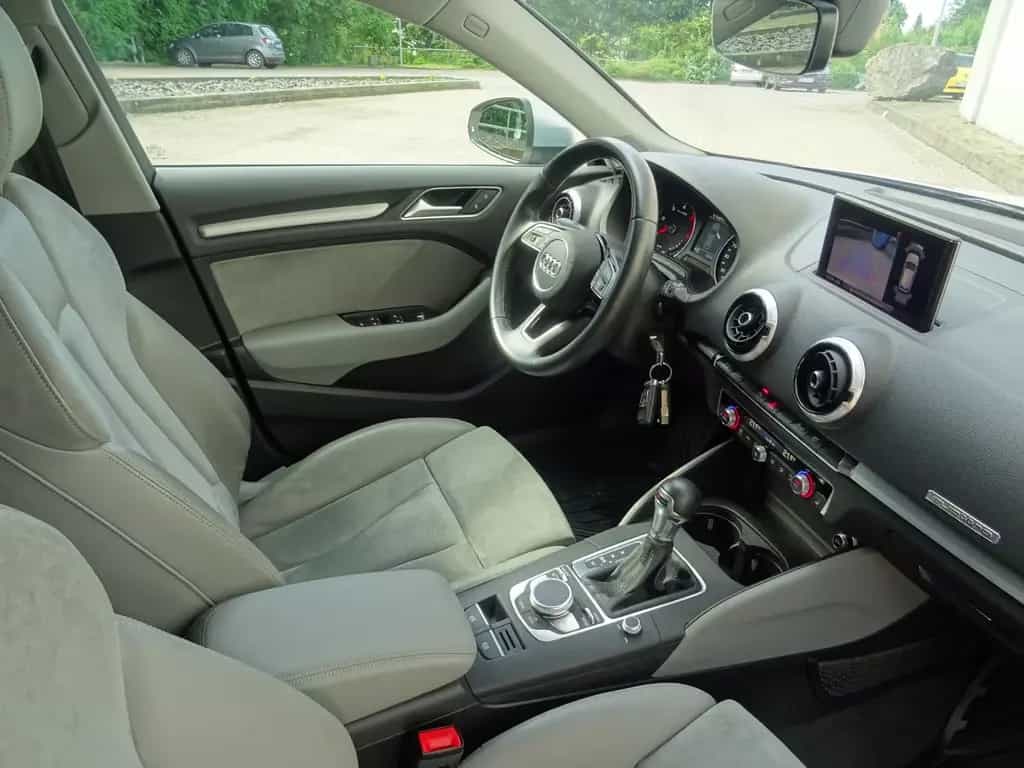Audi A3 Sportback quattro sport Sline 07/2017-photo-11