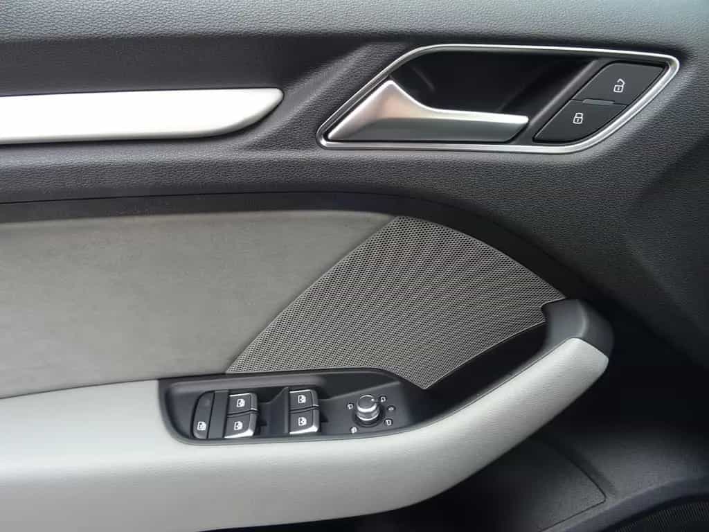 Audi A3 Sportback quattro sport Sline 07/2017-photo-23