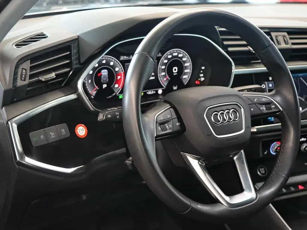 Audi Q3 35 TFSI S-Line, Kamera, LED 08/2021-photo-13