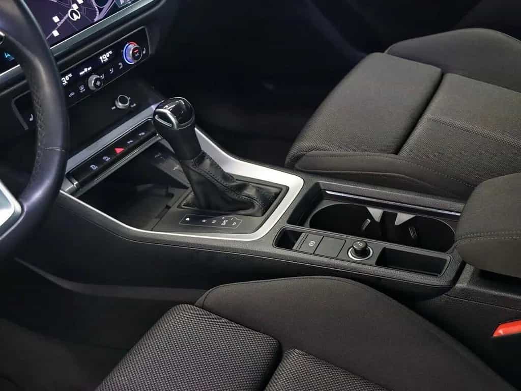 Audi Q3 35 TFSI S-Line, Kamera, LED 08/2021-photo-14