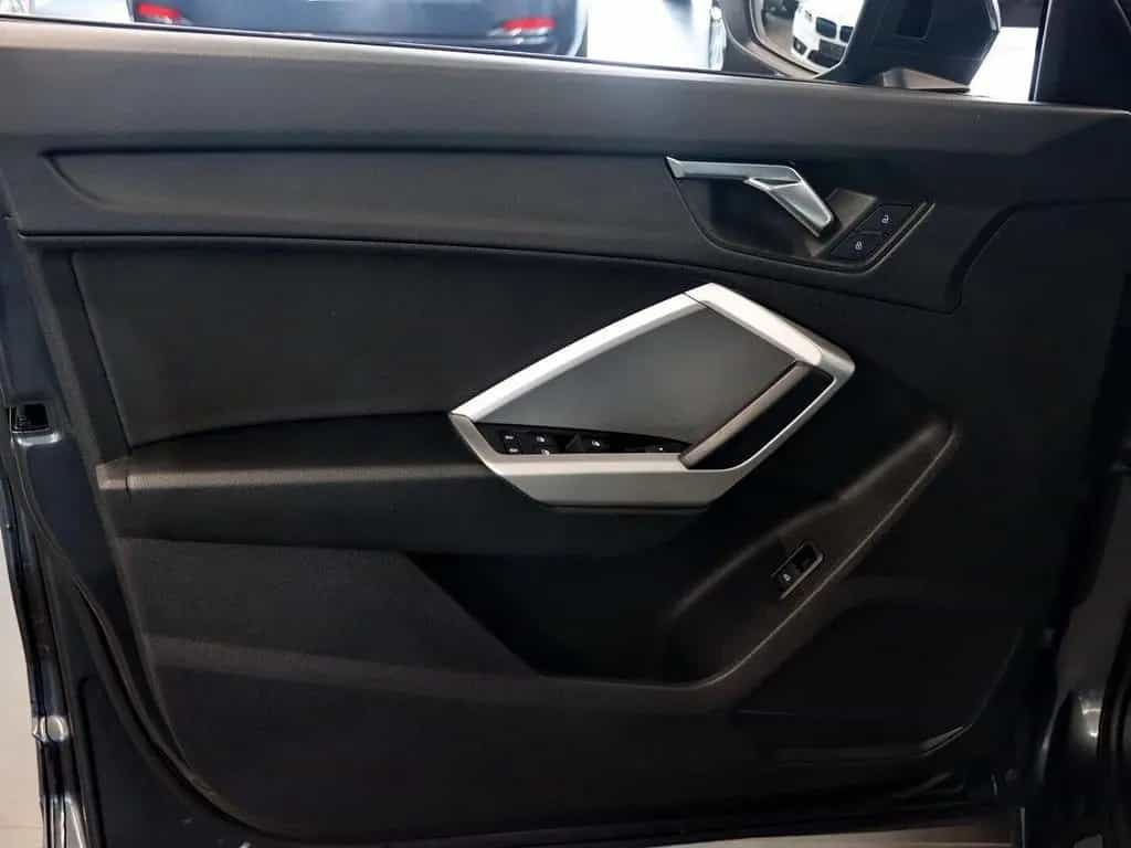 Audi Q3 35 TFSI S-Line, Kamera, LED 08/2021-photo-15