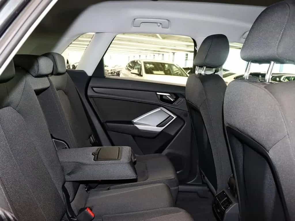 Audi Q3 35 TFSI S-Line, Kamera, LED 08/2021-photo-6
