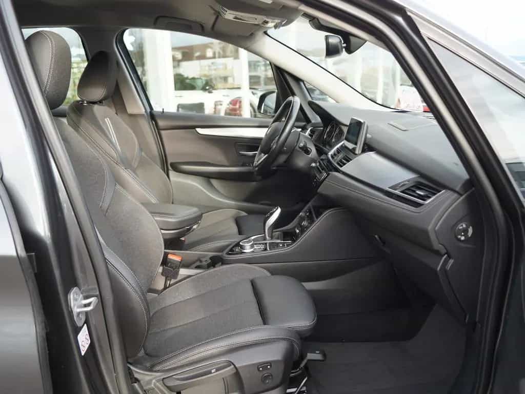 BMW 218 Active Tourer d Aut. Sport Line * REIFEN NEU 09/2018-photo-7